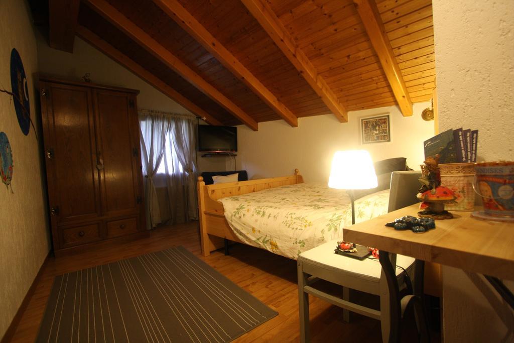 シャティヨン Relais Des Elfes Bed & Breakfast 部屋 写真